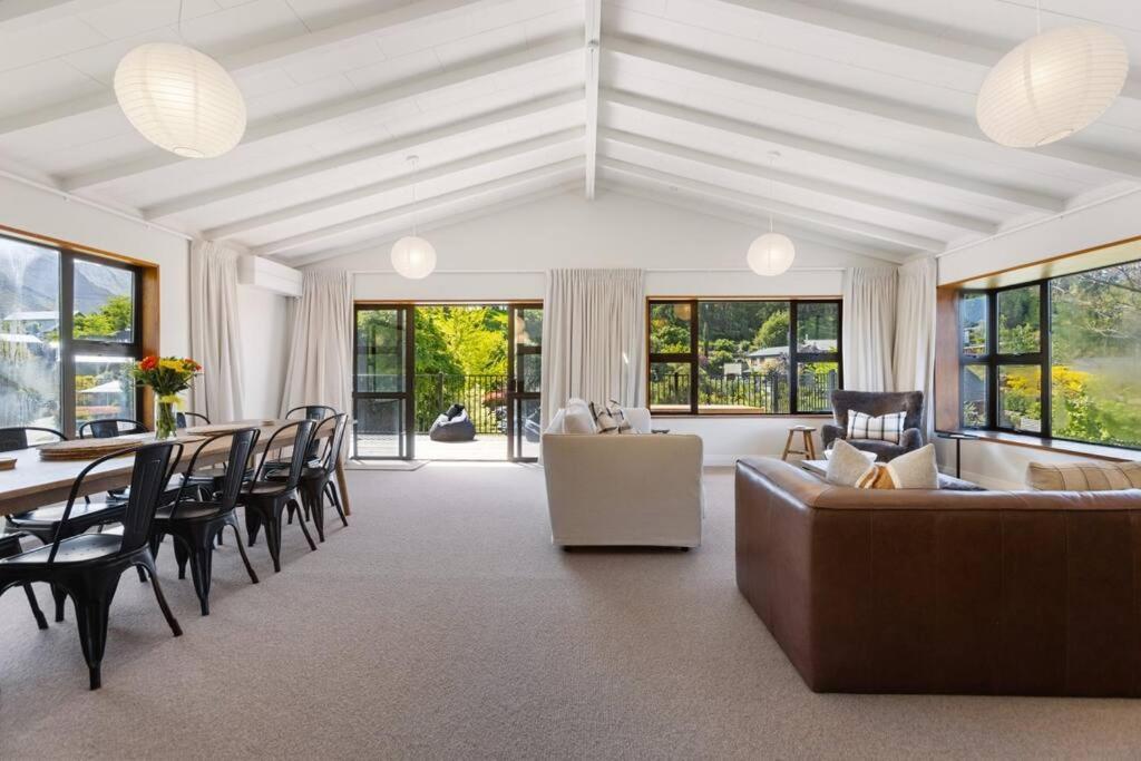 Peakview Lodge Wanaka Bagian luar foto
